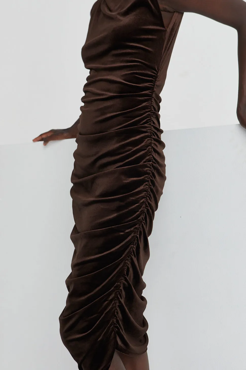 Sophie Velvet Midi Dress